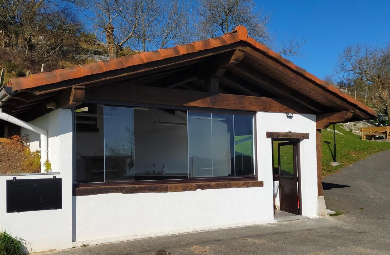 Saskarate Villa Asteasu Exterior photo